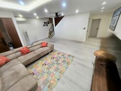 Sixth Avenue (D10), Terrace #568434061